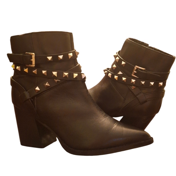 Steve Madden Cala Leather Studded Heeled Ankle Boots Women Size 7.5 - Picture 1 of 16